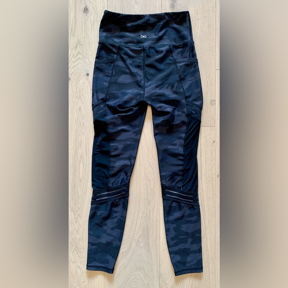 Infinite Performance High-Waisted Leggings